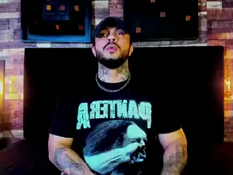 Snapshot of Van_Velckan chatting on 02-09-25, 04:04 Van Velckan online show from 02-09-25, 04:04