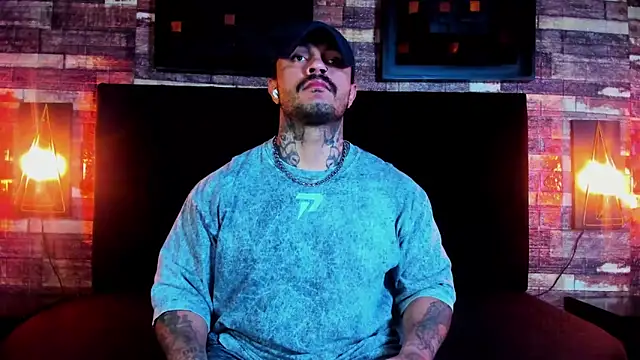 Snapshot of Van_Velckan chatting on 03-14-25, 04:54 Van Velckan online show from 03-14-25, 04:54