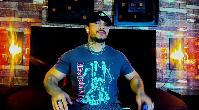 Snapshot of Van_Velckan chatting on 03-19-25, 04:57 Van Velckan online show from 03-19-25, 04:57