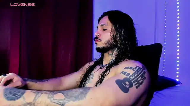 Snapshot of Van_Velckan chatting on 10-04-25, 05:49 Van Velckan online show from 10-04-25, 05:49