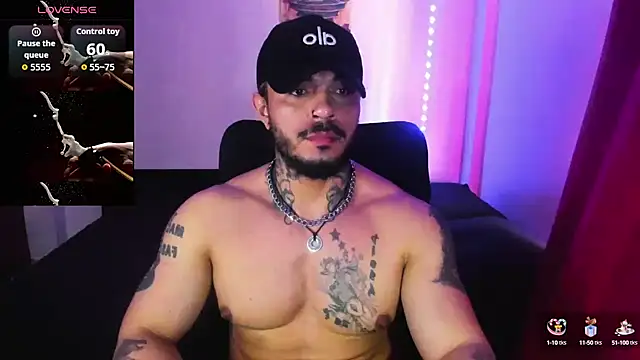 Snapshot of Van_Velckan chatting on 10-19-25, 07:03 Van Velckan online show from 10-19-25, 07:03