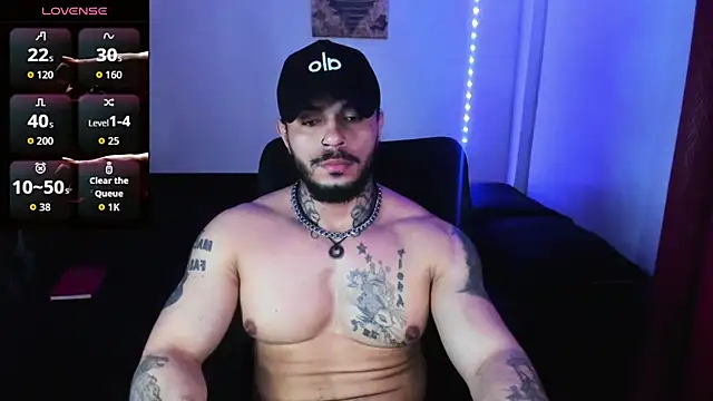 Snapshot of Van_Velckan chatting on 10-24-25, 05:31 Van Velckan online show from 10-24-25, 05:31