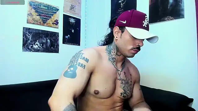 Snapshot of Van_Velckan chatting on 02-23-26, 04:10 Van Velckan online show from 02-23-26, 04:10