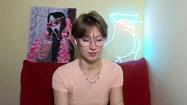 Snapshot of MalvinaBlum chatting on 09-20-25, 02:34 MalvinaBlum online show from 09-20-25, 02:34