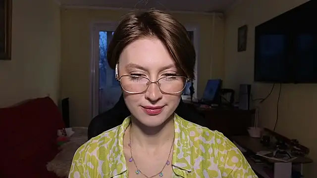 Snapshot of MalvinaBlum chatting on 11-19-25, 02:11 MalvinaBlum online show from 11-19-25, 02:11