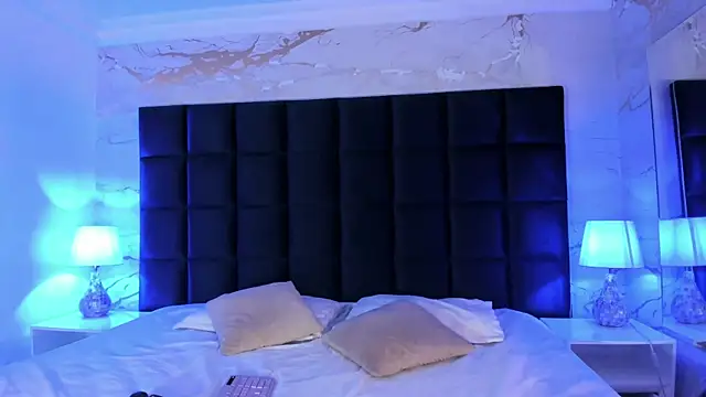 sabrinamilani online show from 10-04-25, 03:15