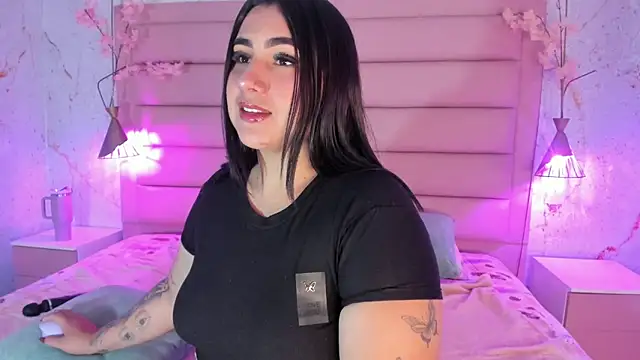 sabrinamilani online show from 11-27-25, 03:08