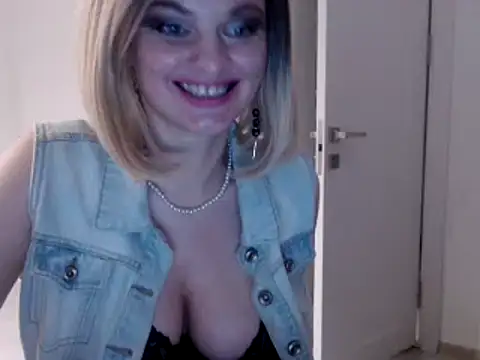 YourSweetJam online show from 01-24-25, 03:13