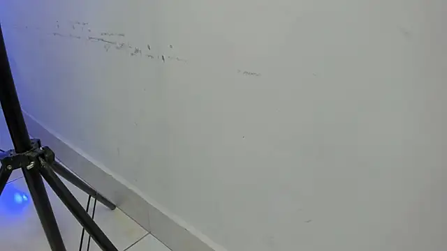 Yelena03 online show from 12-20-25, 12:07