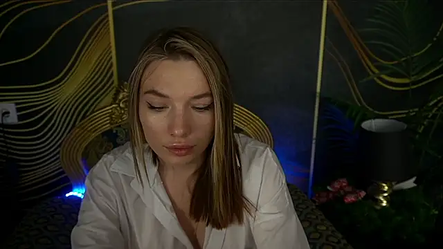 IceDanielles online show from 12-28-24, 02:53