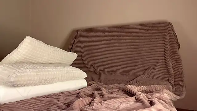 Snapshot of itsmaxxbaby_ chatting on 01-14-26, 05:57 itsmaxxbaby online show from 01-14-26, 05:57