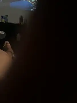 Snapshot of Enos3 chatting on 11-16-25, 02:50 Enos3 online show from 11-16-25, 02:50