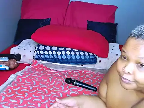 fatafricanqueen online show from 04-24-26, 07:27