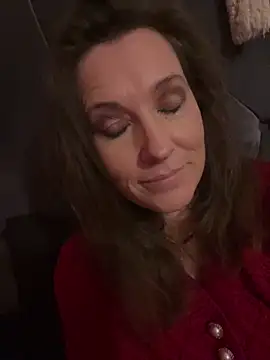 Lwhite1 online show from 11-26-25, 11:39