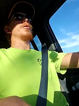 Snapshot of REDHAMMER_ chatting on 01-05-26, 09:18 REDHAMMER online show from 01-05-26, 09:18