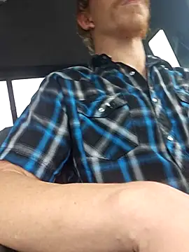 Snapshot of REDHAMMER_ chatting on 01-13-26, 09:20 REDHAMMER online show from 01-13-26, 09:20