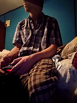 Snapshot of REDHAMMER_ chatting on 02-14-26, 11:34 REDHAMMER online show from 02-14-26, 11:34