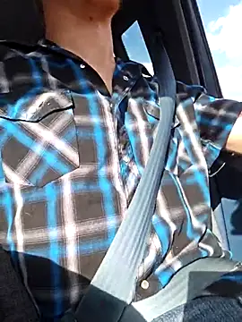 Snapshot of REDHAMMER_ chatting on 02-19-26, 09:11 REDHAMMER online show from 02-19-26, 09:11