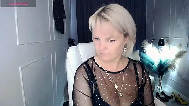 Juarnea online show from 06-03-26, 02:33