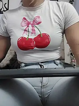 merlinaadams  online show from 11-04-25, 05:12