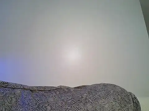 Snapshot of Tasty_kalm chatting on 03-31-26, 10:21 Tasty kalm online show from 03-31-26, 10:21