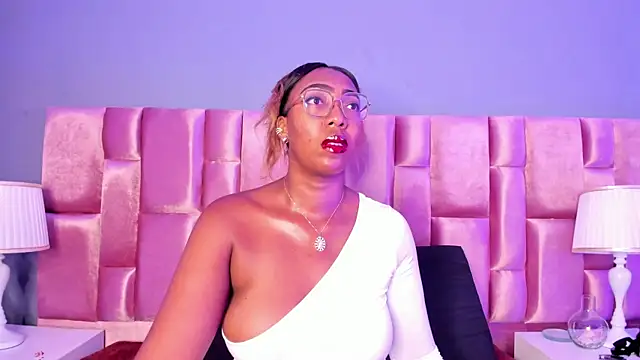 Snapshot of dirtyvictoria chatting on 09-15-25, 12:27 dirtyvictoria online show from 09-15-25, 12:27