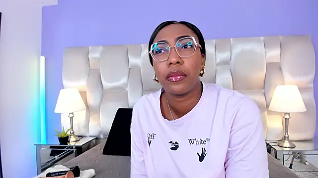 Snapshot of dirtyvictoria chatting on 10-13-25, 12:49 dirtyvictoria online show from 10-13-25, 12:49