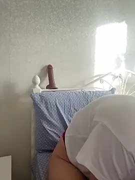 BeatriceTender online show from 02-20-25, 06:06