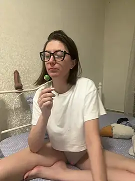 BeatriceTender online show from 03-20-25, 06:20