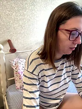 BeatriceTender online show from 01-15-26, 09:47