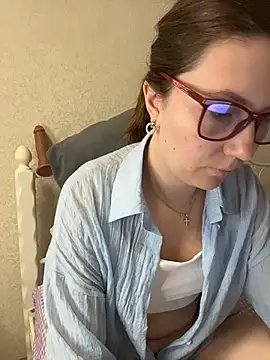 BeatriceTender online show from 04-14-26, 06:36