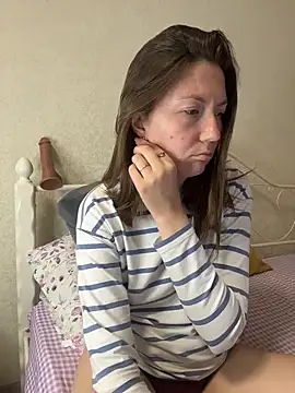 BeatriceTender online show from 04-24-26, 05:59