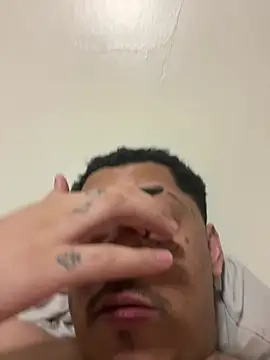 Snapshot of yuricosta1 chatting on 03-10-26, 05:56 yuricosta1 online show from 03-10-26, 05:56