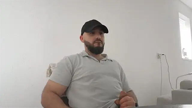 Snapshot of HairyArab90 chatting on 02-18-26, 11:50 HairyArab90 online show from 02-18-26, 11:50