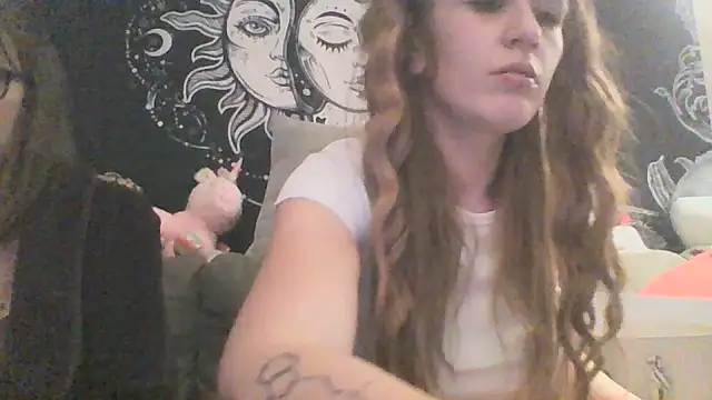 halobabe7620 online show from 12-31-24, 08:48