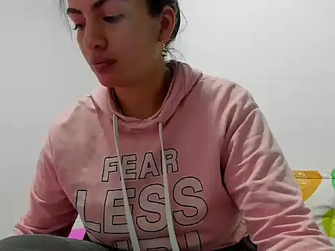 SamanthaBeke online show from 04-25-26, 03:53