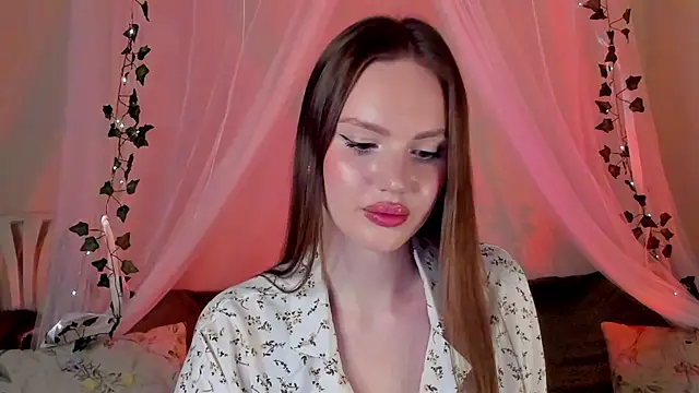 Snapshot of MishkaMe chatting on 12-07-24, 06:48 MishkaMe online show from 12-07-24, 06:48