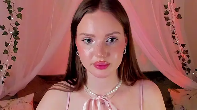 Snapshot of MishkaMe chatting on 12-26-24, 06:54 MishkaMe online show from 12-26-24, 06:54