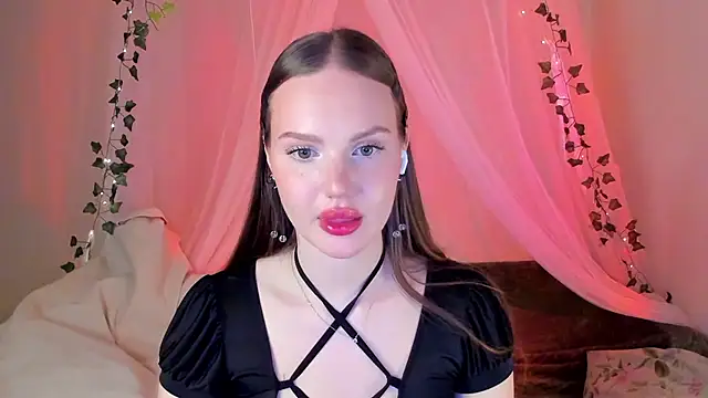 Snapshot of MishkaMe chatting on 01-19-25, 04:14 MishkaMe online show from 01-19-25, 04:14