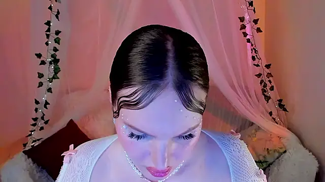 Snapshot of MishkaMe chatting on 03-06-25, 02:51 MishkaMe online show from 03-06-25, 02:51