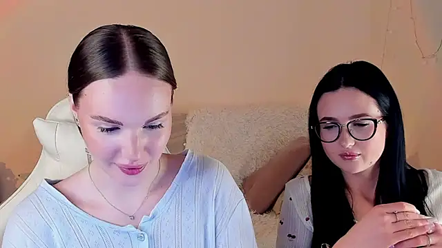 Snapshot of MishkaMe chatting on 01-14-26, 02:55 MishkaMe online show from 01-14-26, 02:55