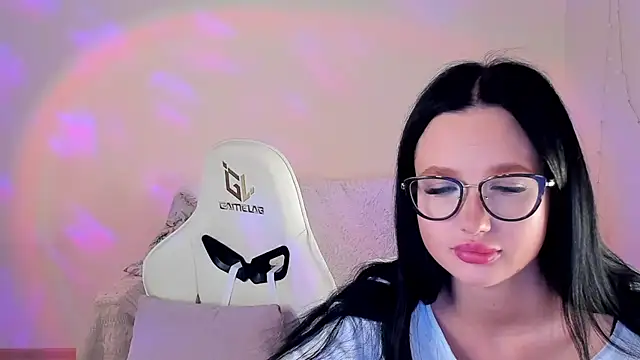 Snapshot of MishkaMe chatting on 02-21-26, 07:20 MishkaMe online show from 02-21-26, 07:20