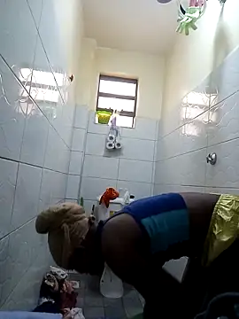 Snapshot of Cute_tamara chatting on 10-31-25, 09:54 Cute tamara online show from 10-31-25, 09:54