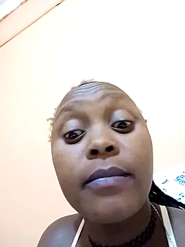 Snapshot of Cute_tamara chatting on 11-10-25, 10:31 Cute tamara online show from 11-10-25, 10:31