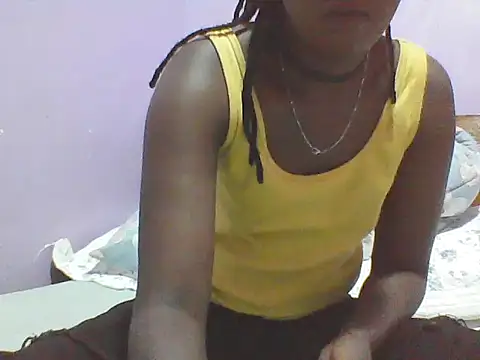 Snapshot of Cute_tamara chatting on 11-28-25, 11:57 Cute tamara online show from 11-28-25, 11:57