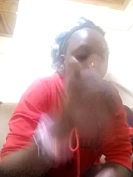 Snapshot of Cute_tamara chatting on 12-16-25, 05:40 Cute tamara online show from 12-16-25, 05:40