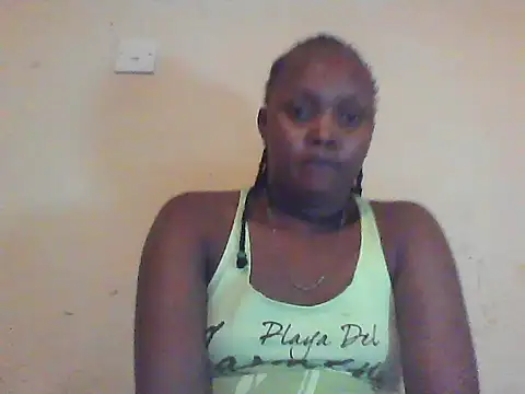 Snapshot of Cute_tamara chatting on 03-25-26, 04:35 Cute tamara online show from 03-25-26, 04:35