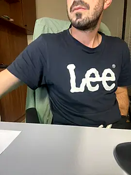 giorgakaci69 online show from 10-09-25, 03:21