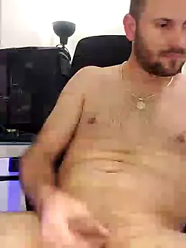 Snapshot of darielcuba chatting on 12-12-24, 12:05 darielcuba online show from 12-12-24, 12:05