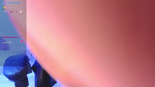 Snapshot of milly_03 chatting on 02-08-25, 02:15 milly 03 online show from 02-08-25, 02:15